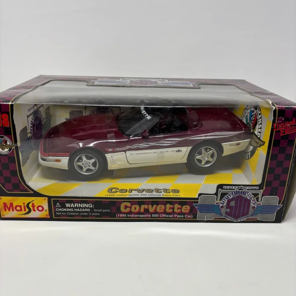 VTG Chevrolet Corvette 1995 Indianapolis 500 Pace Car 1:18 Diecast Open Box